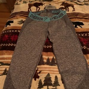 Gym shark crop flex size large